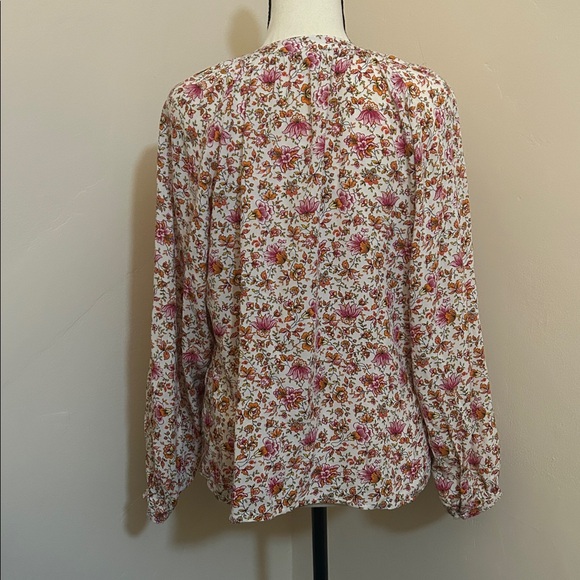 Old Navy Floral Boho Top. NWT. - Picture 9 of 14